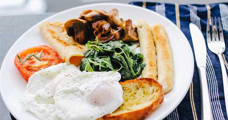 4-ingredient Peaches and Cream Popsicles
