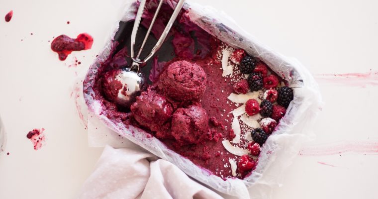 4-ingredient sugar-free  Berry sorbet