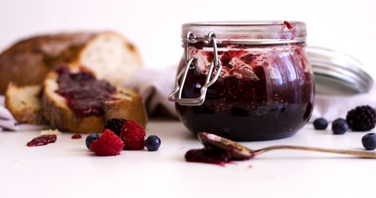 4-ingredient sugar-free Raspberry Jam