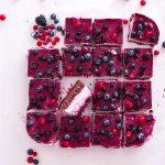 No-bake sugar-free berry cheesecake bars